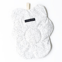 Load image into Gallery viewer, Wee Gallery Organic Crinkle Toy Egg