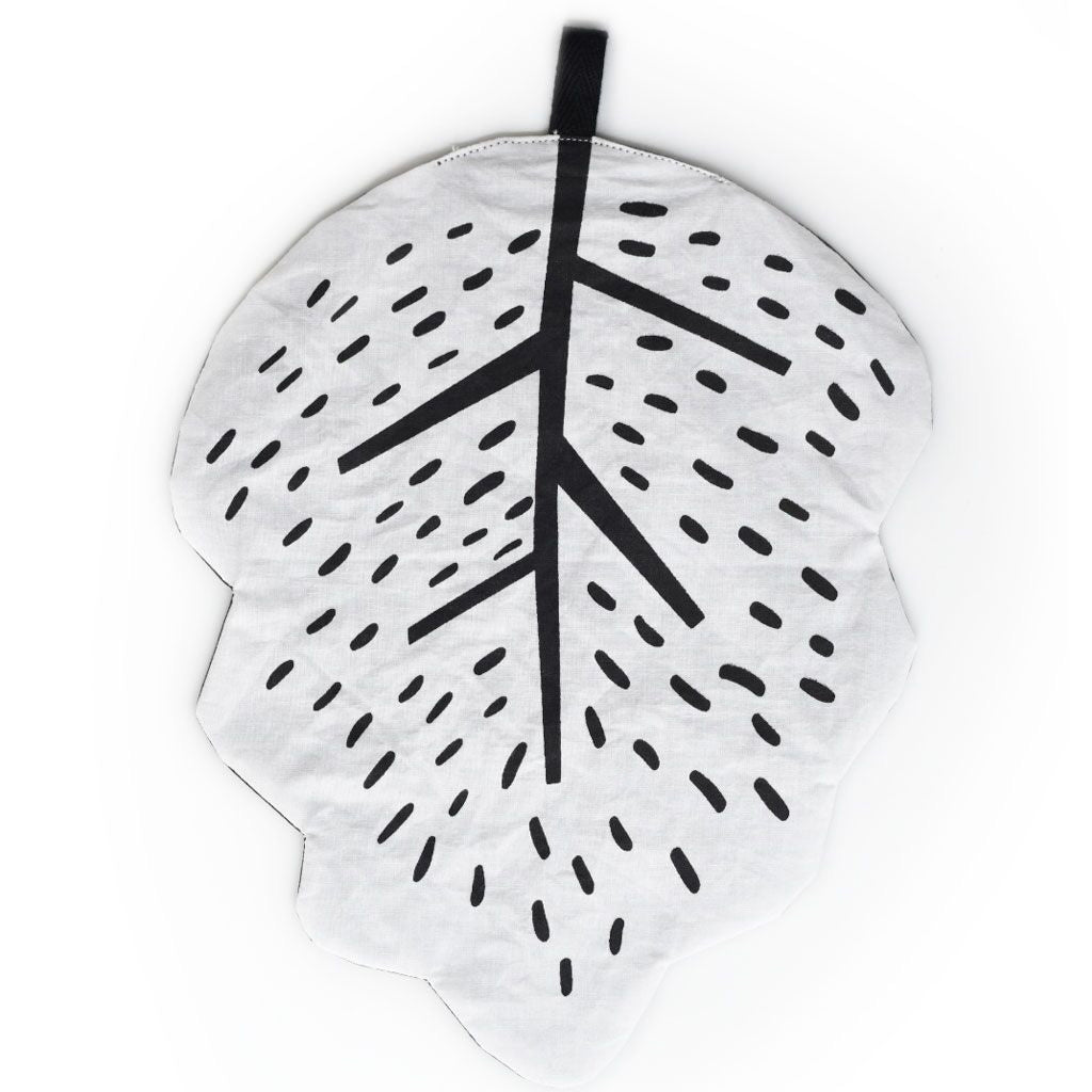Wee Gallery Organic Crinkle Toy Leaf