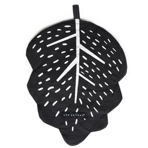 Wee Gallery Organic Crinkle Toy Leaf