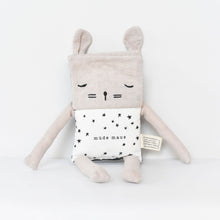 Load image into Gallery viewer, Wee Gallery Organic Flippy Friend Mouse (German)